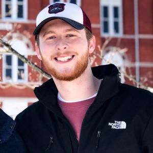 Meet your Posher, Taylor